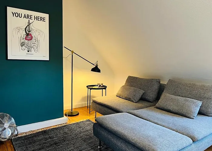 Charmantes Dachstudio شقة هايلبرون